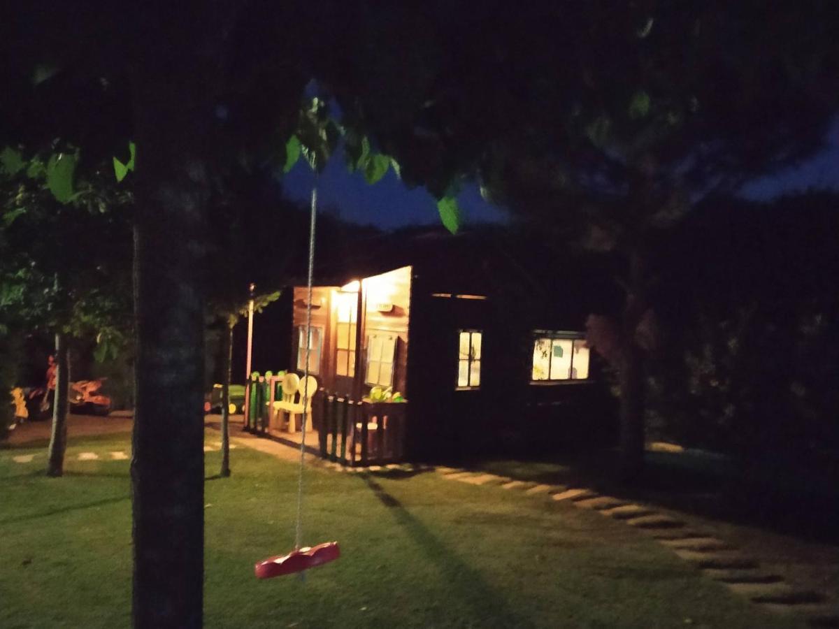 Refugio Con Casitas Infantiles Villa Zamora Exteriör bild